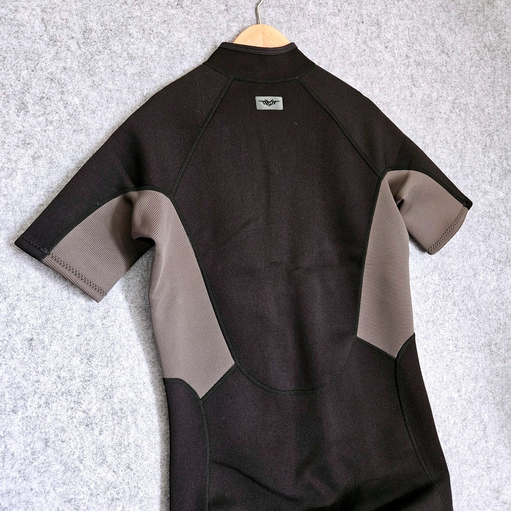 Seaskin Mens Shorty Wetsuit Black Gray Neoprene Front Zip Spring Suit Size M
